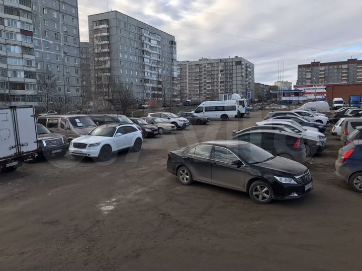 Машиноместо, 30 м²