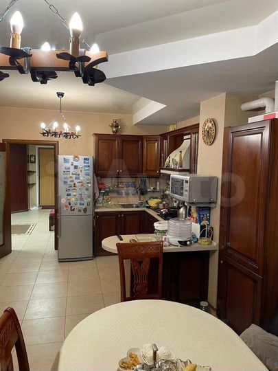 3-к. квартира, 96 м², 5/7 эт.