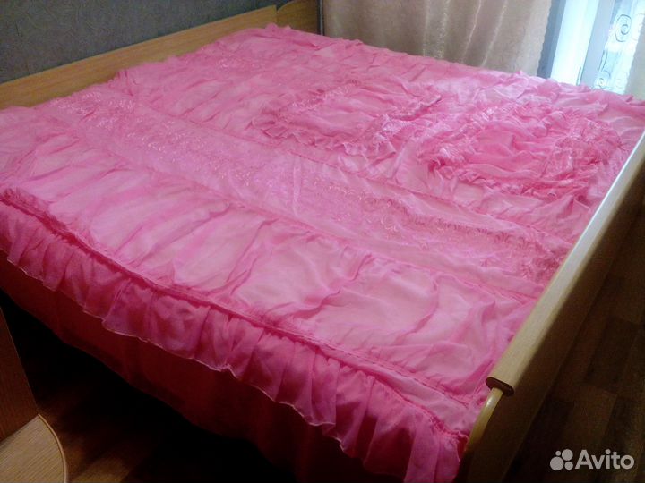 Покрывало и шторы для спальной комнаты