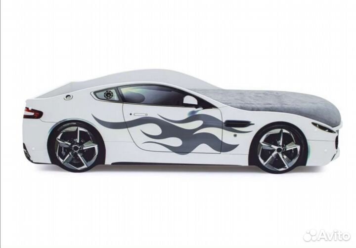 Кровать машинка