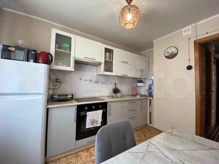 2-к. квартира, 58 м², 4/16 эт.