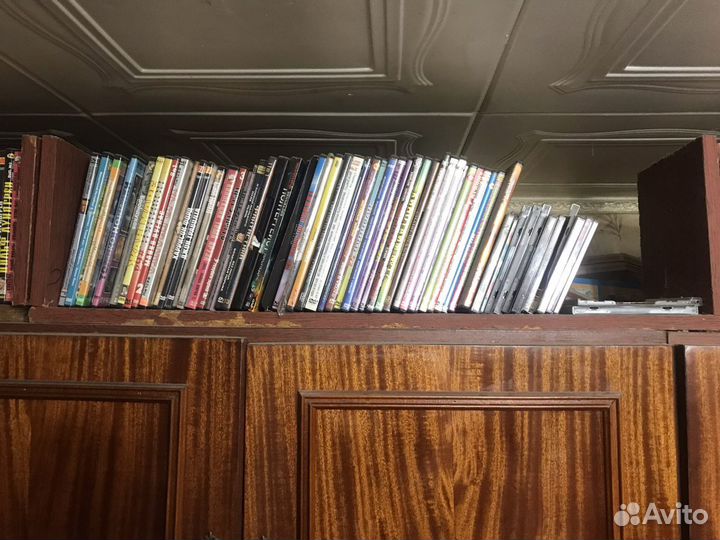 Dvd диски с фильмами и мультфильмами