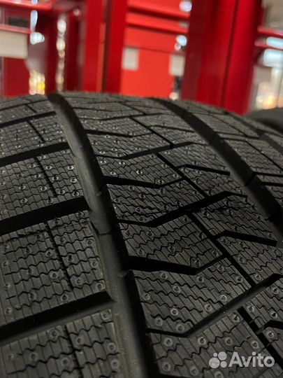 Formula Ice FR 205/60 R16 96T