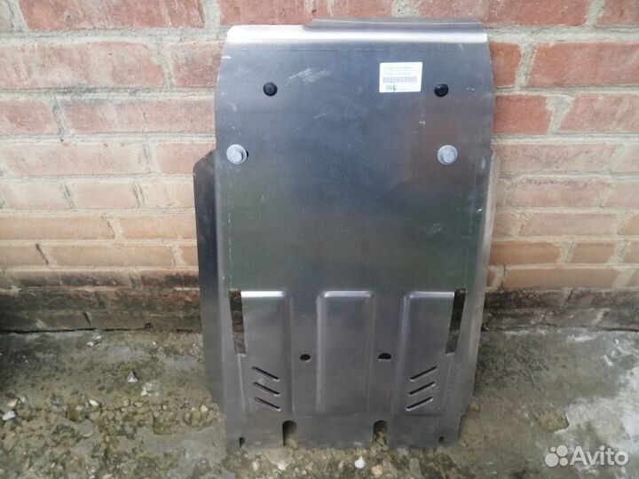 Защита алюминиевая АКПП Toyota Land Cruiser 200