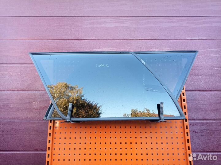 Стекло GMC Jimmy