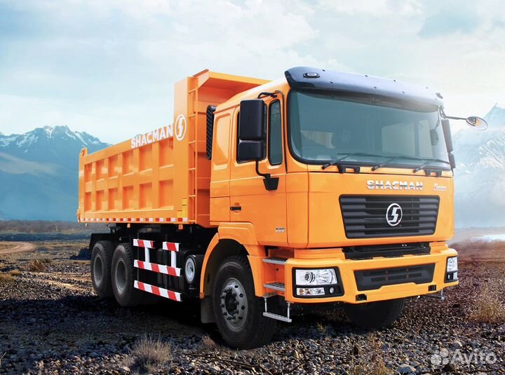 Водитель самосвала