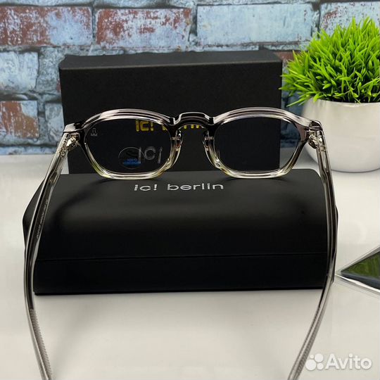 Солнцезащитные очки ic berlin