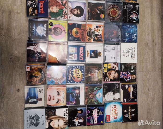 Две коробки CD дисков с музыкой