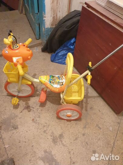 Детский трехколесный велосипед бу