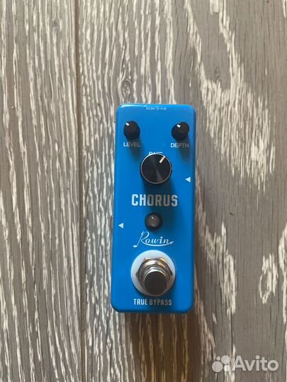 Гитарная педаль эффекта “Chorus“ Rowin LEF-304