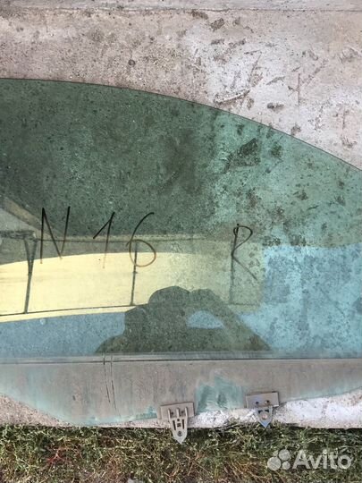 Стекло правое переднее на Nissan Almera N16