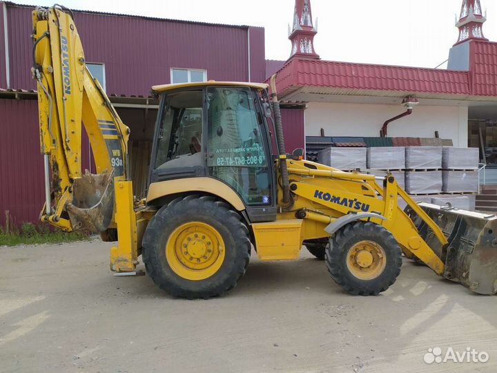 Экскаватор-погрузчик Komatsu WB93R-5E0, 2013