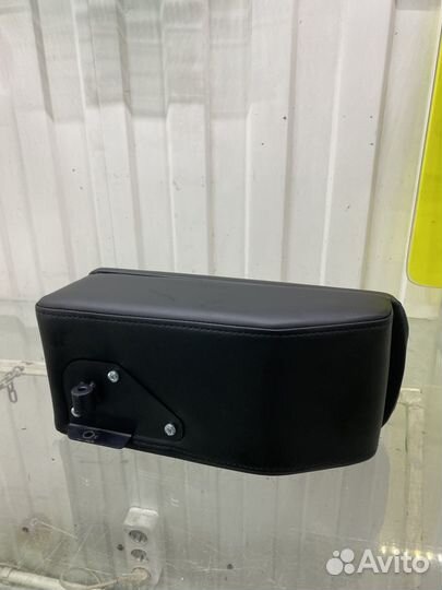 Подлокотник на hyundai accent тагаз