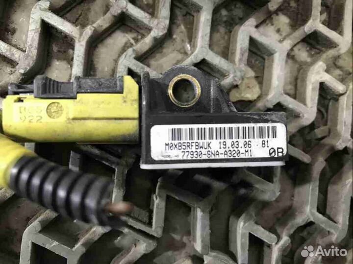 Датчик удара Honda Civic 77930-SNA-A320