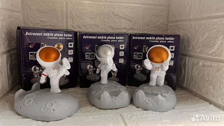 Подставка для телефона космонавт