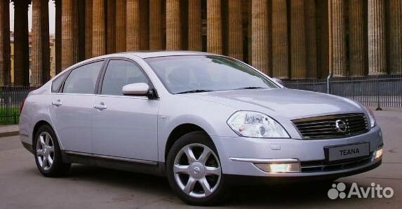 Фара противотуманная правая Nissan Teana
