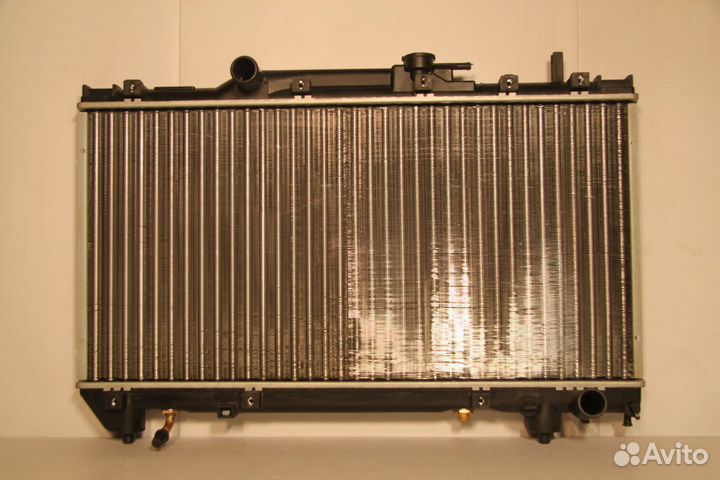 Радиатор охлаждения Toyota Caldina Тойота Калдина