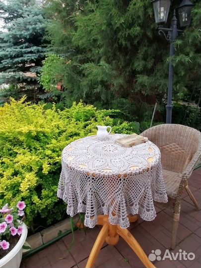 Скатерть круглая вязаная