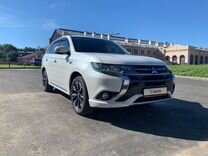 Mitsubishi Outlander 2.0 AT, 2016, 102 000 км, с пробегом, цена 2 550 000 руб.