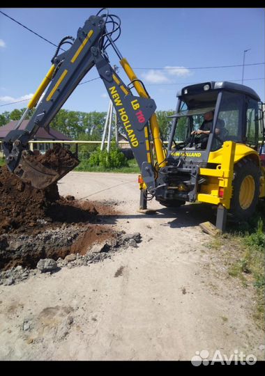 Экскаватор-погрузчик New Holland LB110, 2007