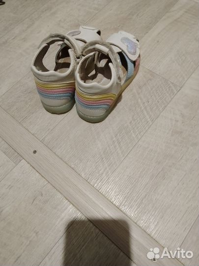 Сандали для девочки