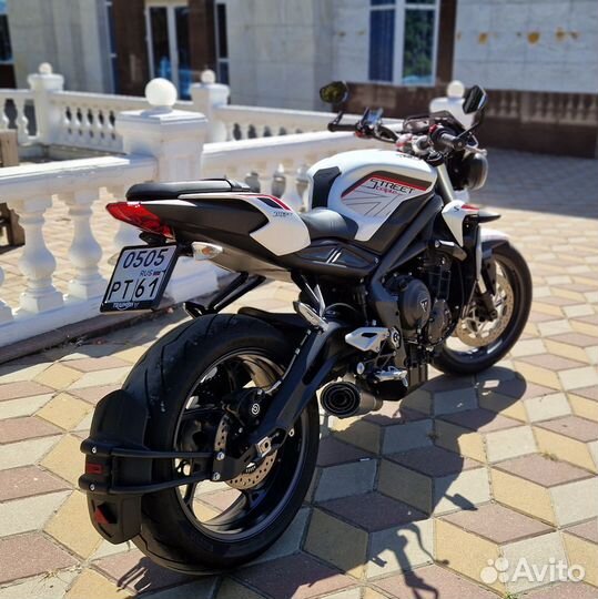 Triumph Street Triple