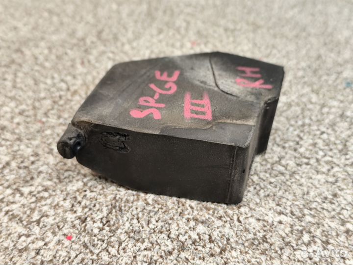 Уголок жабо правый Kia Sportage 3 SL