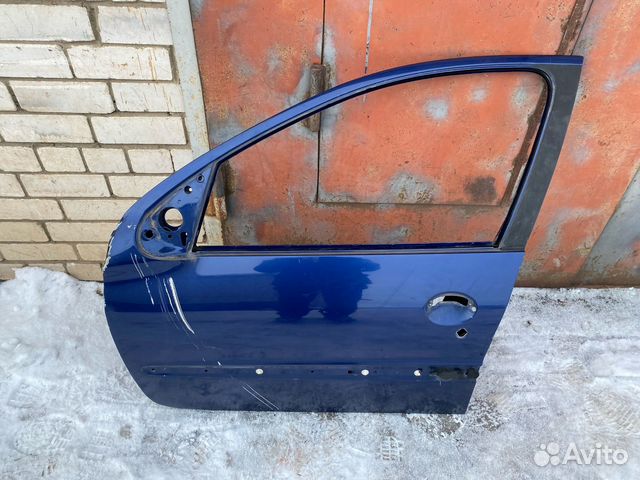 Дверь передняя левая Пежо 206