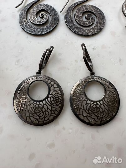 Украшения из серебра и мельхиора