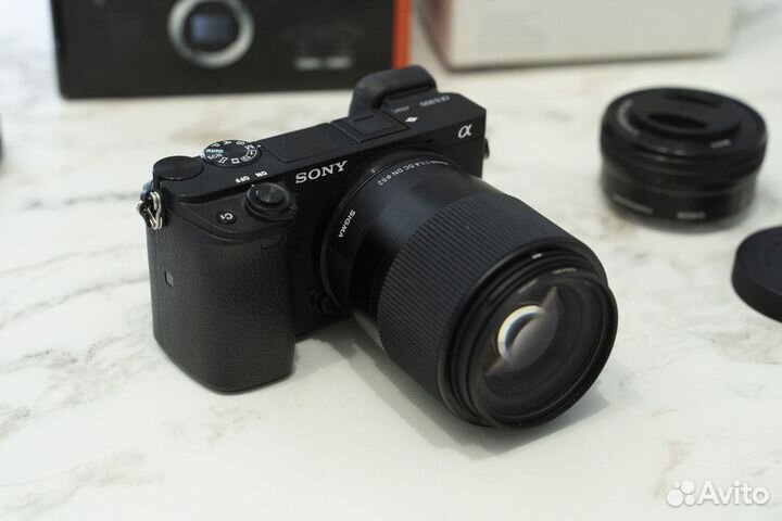 Sony a6300 kit (пробег 1379 кадров)