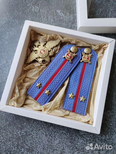 Погоны из шоколада