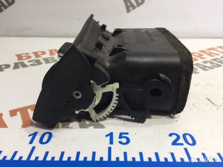 Тойота Королла дефлектор печки