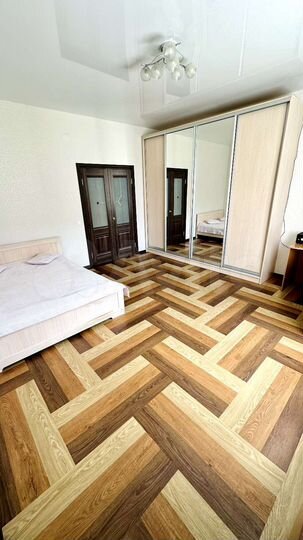 2-к. квартира, 64 м², 2/5 эт.