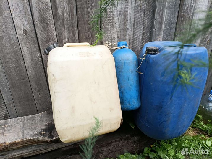 Канистры пластиковые бу