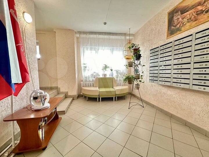 2-к. квартира, 61 м², 4/10 эт.