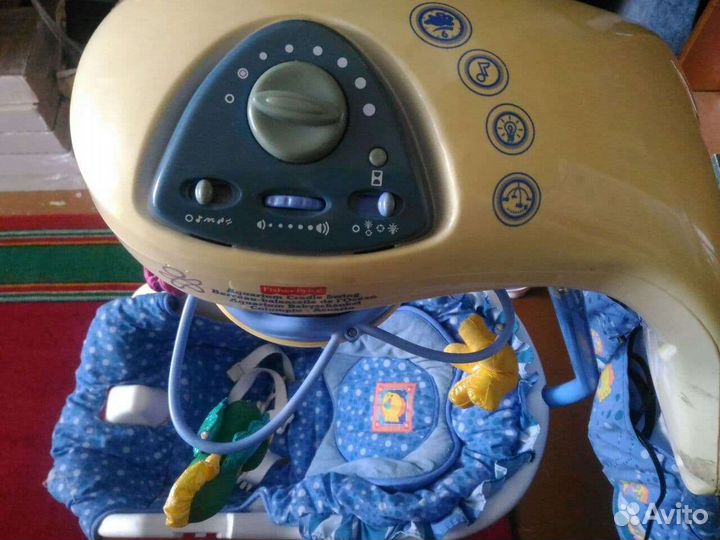 Детская качелька FisherPrice Cradle Swing Aquarium