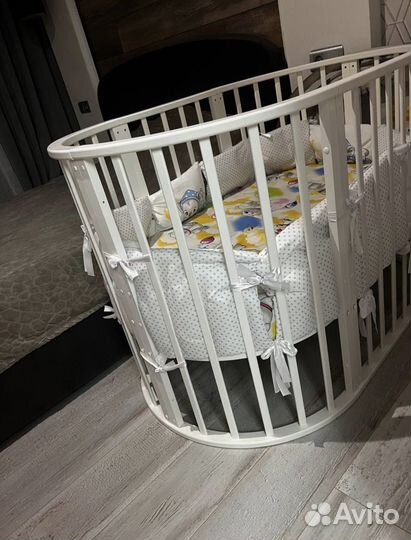Детская кроватка