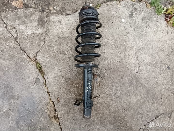 Амортизатор передний левый/правый Ford Fusion