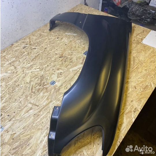 Крыло переднее Toyota Land Cruiser 100
