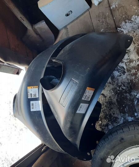 Подкрылки задние Рено Каптюр, Дастер