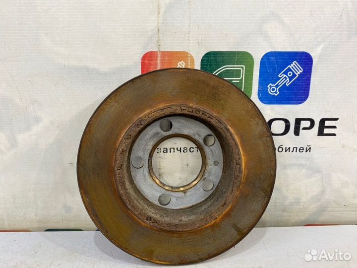 Тормозной диск задний левый Skoda Rapid NK6 czca