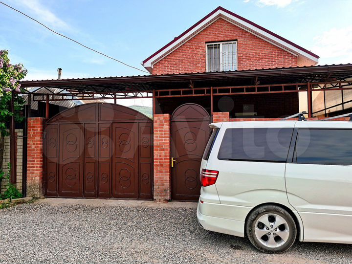 Дом 108 м² на участке 5,5 сот.