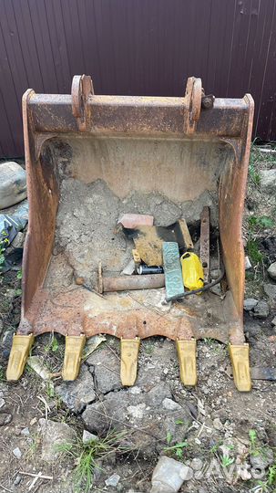 Caterpillar ковш