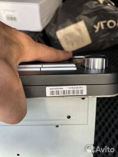 Штатная магнитола на volkswagen jetta 5