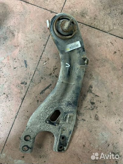 Рычаг продольный задний левый Hyundai I30 GD 1.6