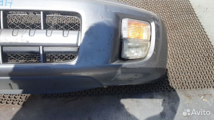 Бампер Toyota RAV 4 (2000-2005)