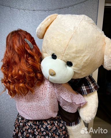 Большая игрушка (мишка)