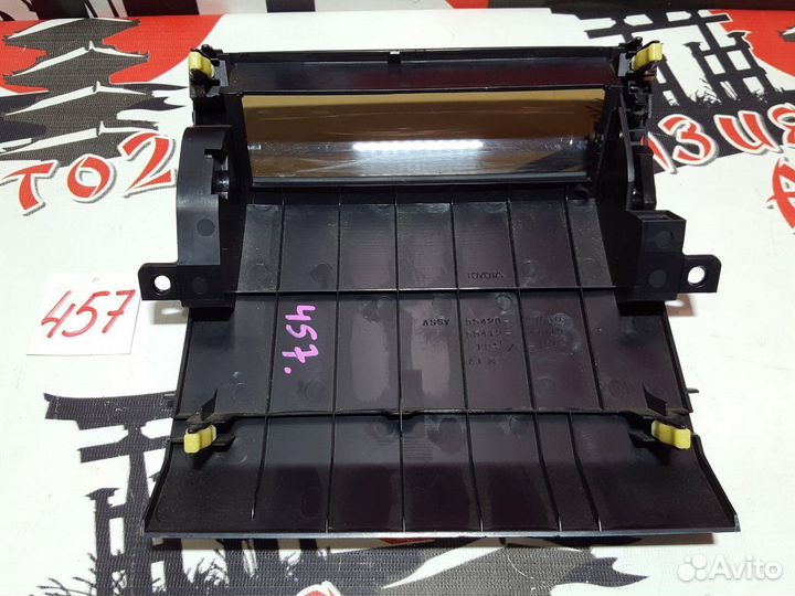 Бардачок Toyota Prius NHW20 1NZ-FXE 2007