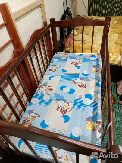Детская кроватка
