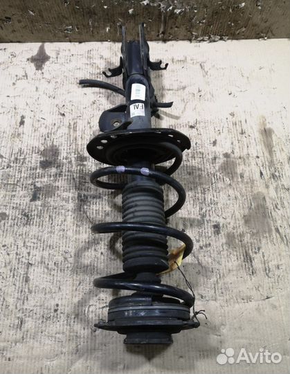 Стойки передние Nissan Juke yf15